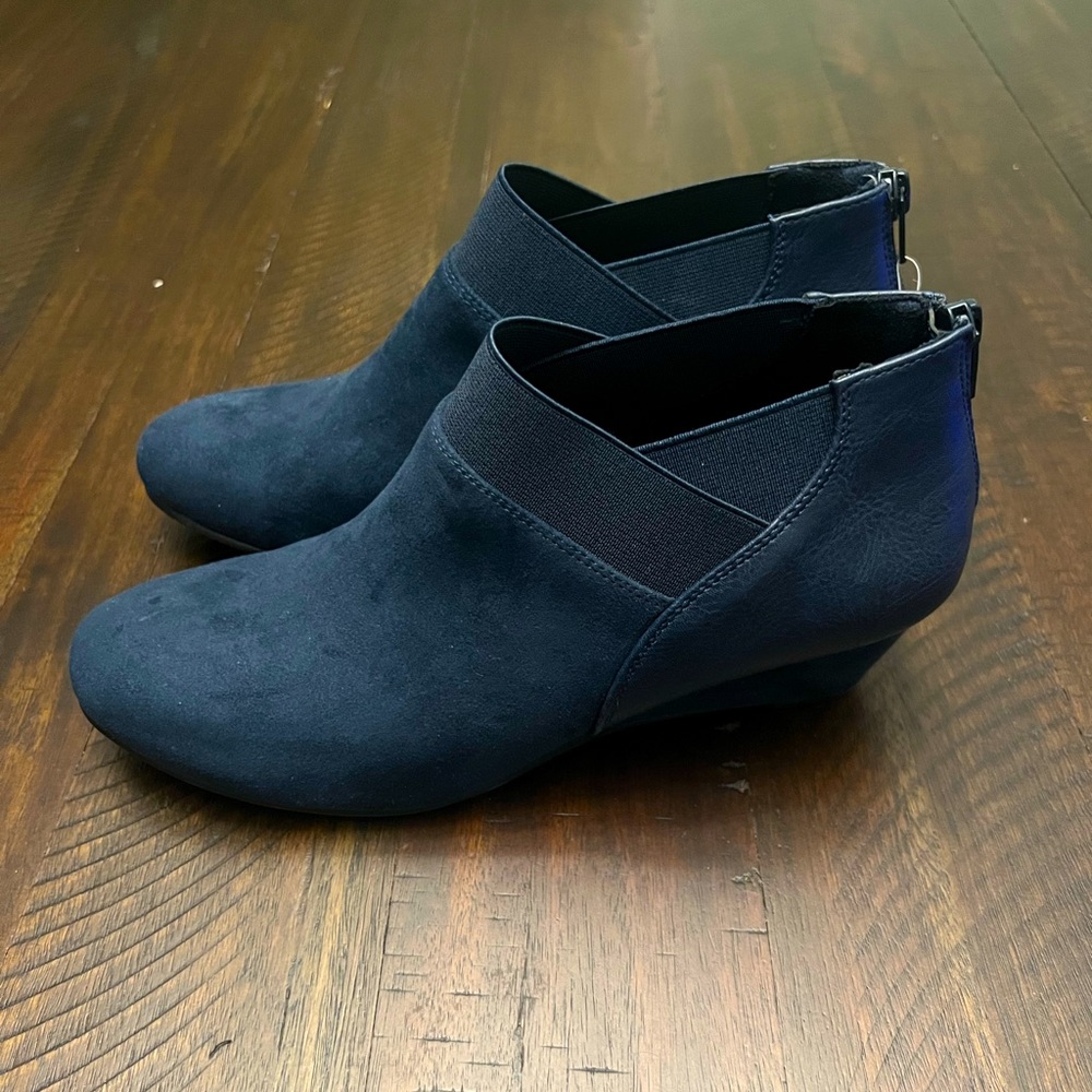 Croft & Barrow Women’s Ankle Boots Navy Blue Size 8.5